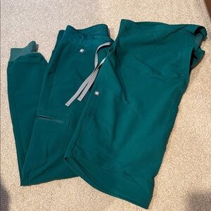 Figs Green Jogger Pants and Scrub Top Set